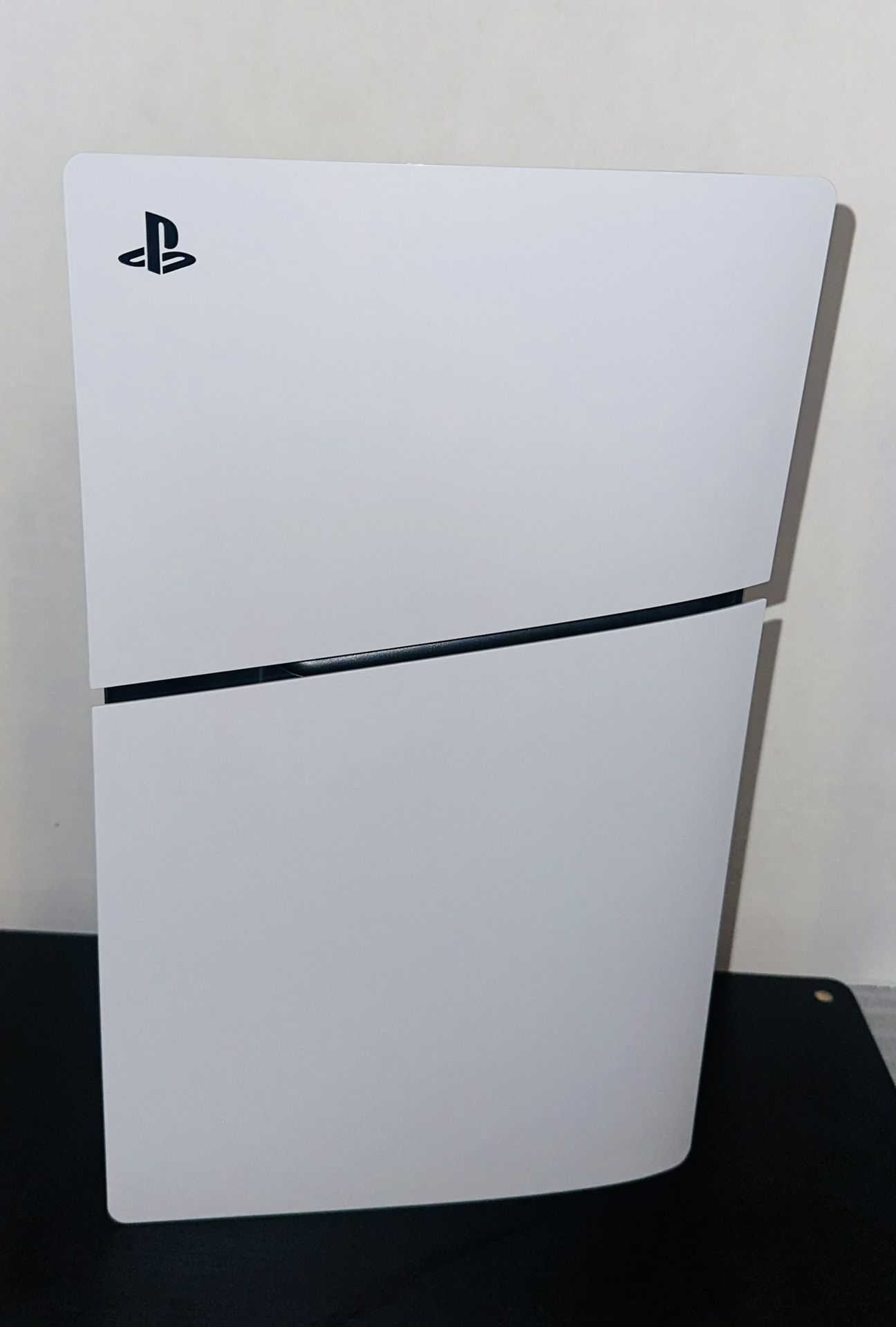 PS5 Disc Version Up for Sale w/ Controller, In Mint Condition!! 