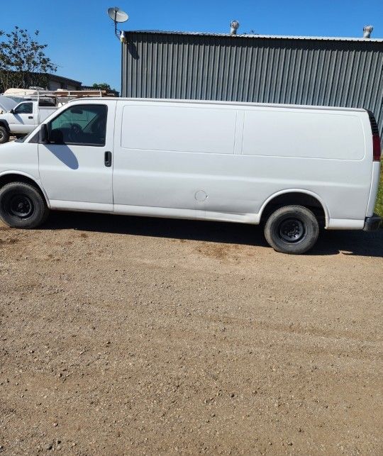 2001 Chevrolet Express