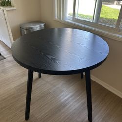  Black Wood Round Dining Table