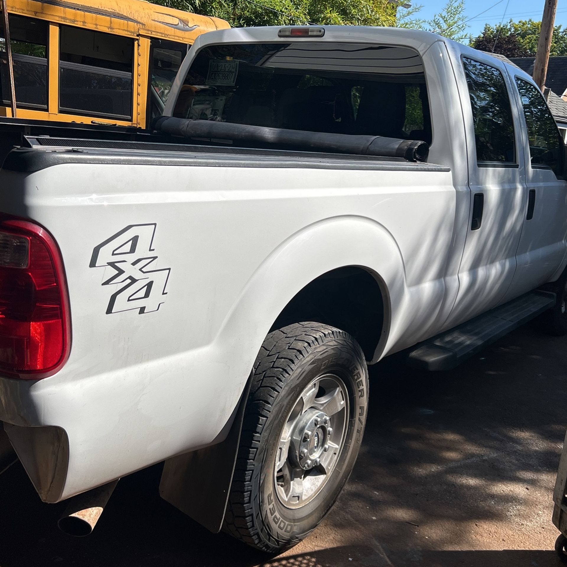 2012 Ford Ford 250 Súper Duty     Box Bumper And Lights