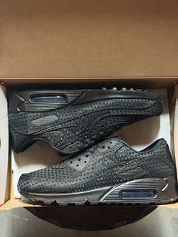DS Nikes size 11