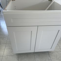 Kitchen Cabinet 