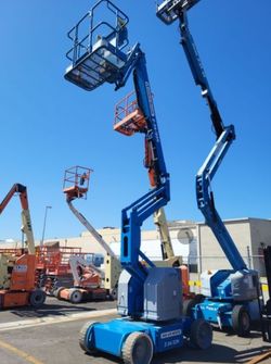 2017 Genie Z-34/22N DC Man Lift