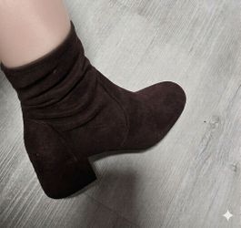 Kenneth Cole Boots size 7.5