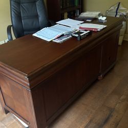 Office Desk