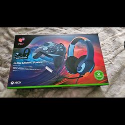 Xbox Controller And Headphones Brand Ew In Box 