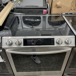 Samsung 30” Smart Electric Range With Air Fry New Open Box In Stainless Steel