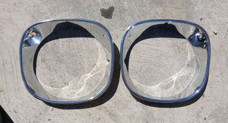 1970 Monte Carlo Headlight Bezels