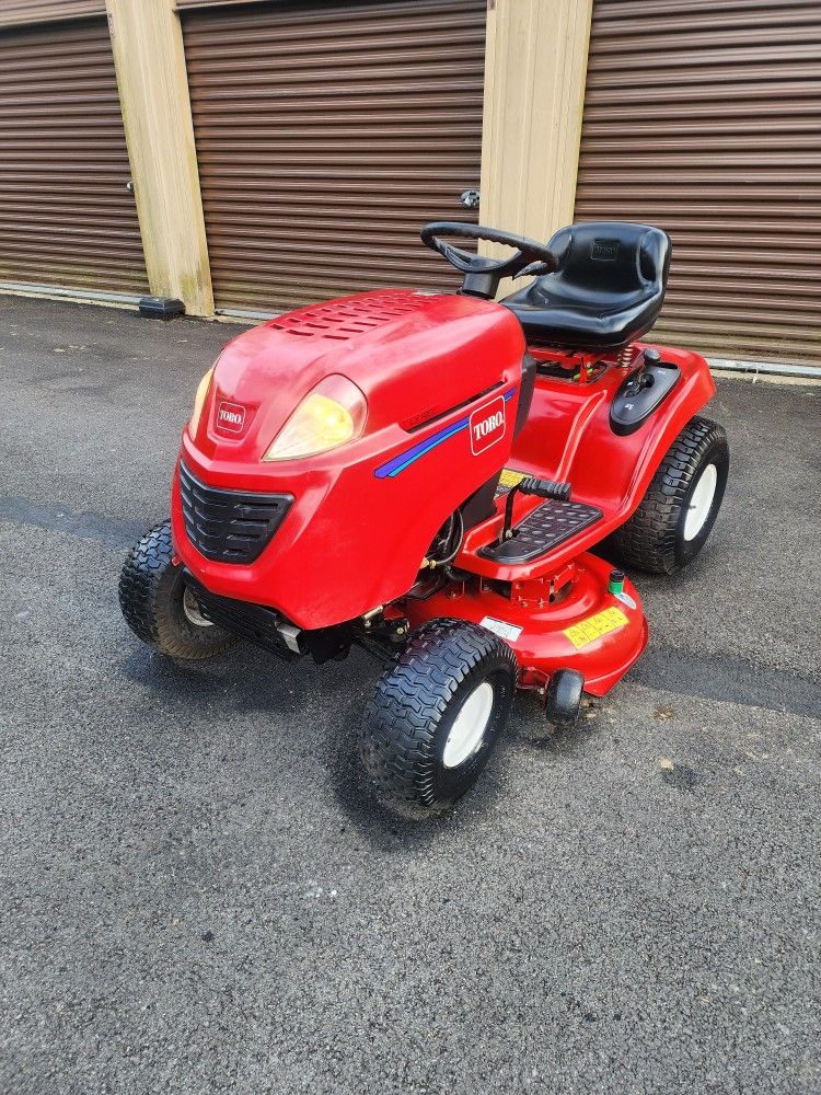 Toro LX 423