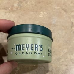 Mrs Meyers Candle Pine Scent – New