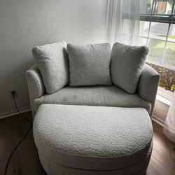 Chair With Ottoman