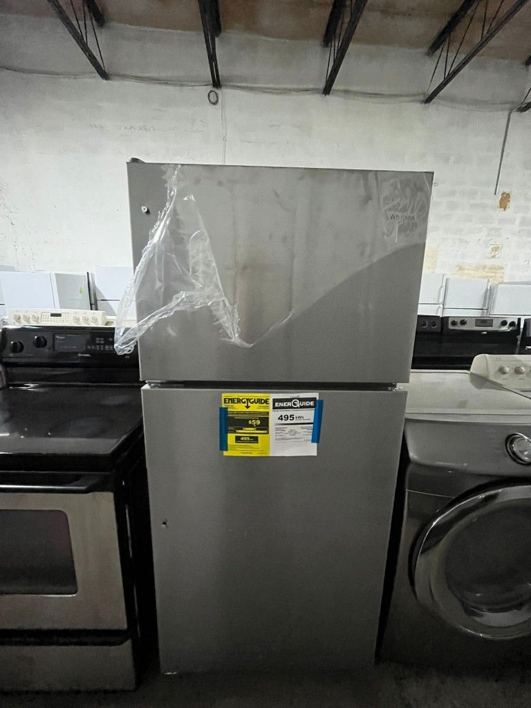 Refrigerator Whirpool 30 Inch Wide New Home & Garden