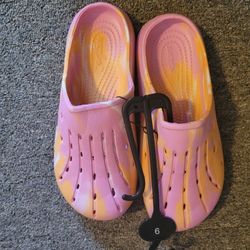 Girl Slippers Size 6