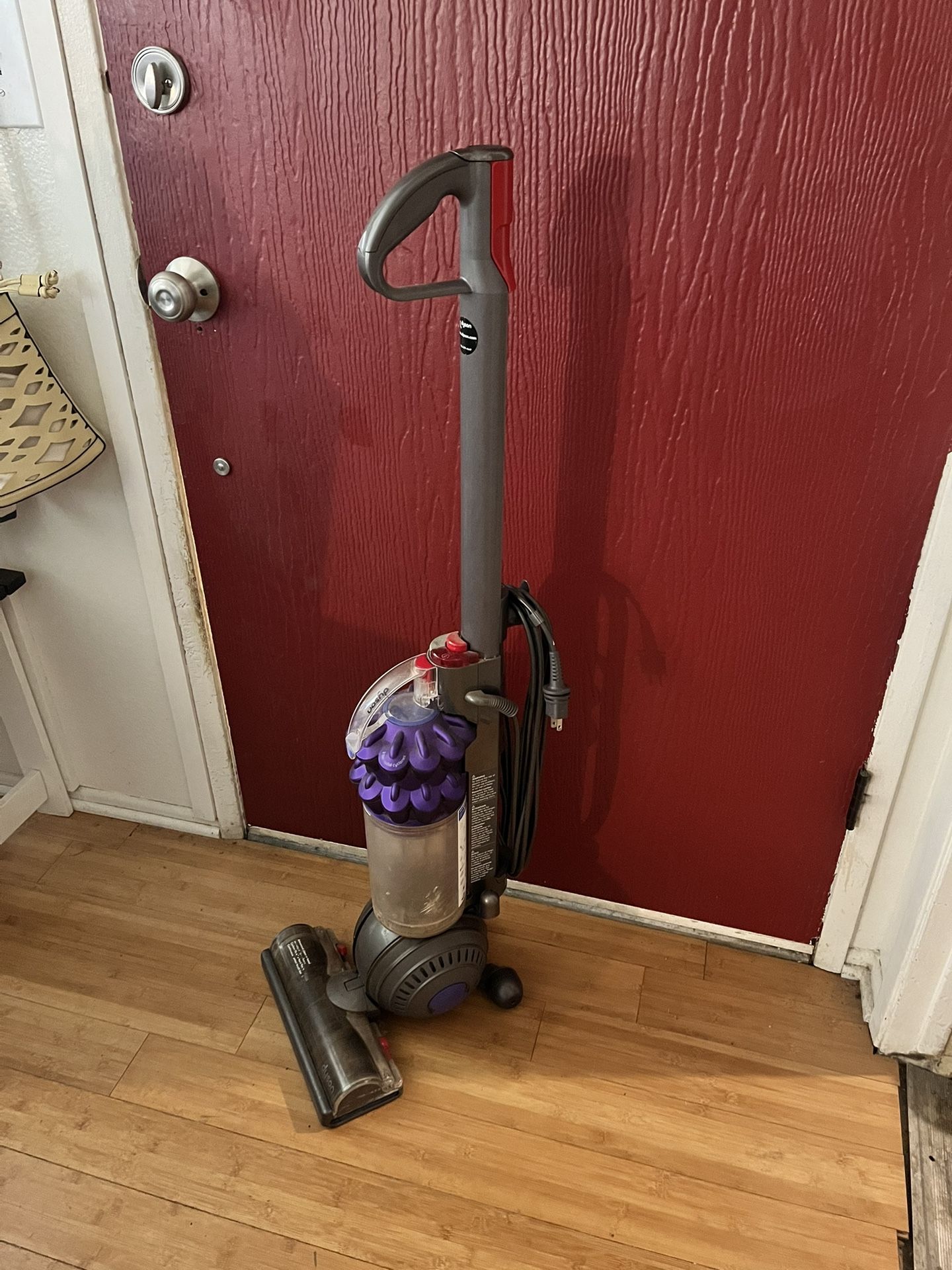 Dyson Vacuum 