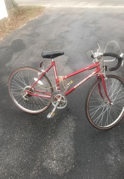 Vintage women’s Schwinn 10sp bike