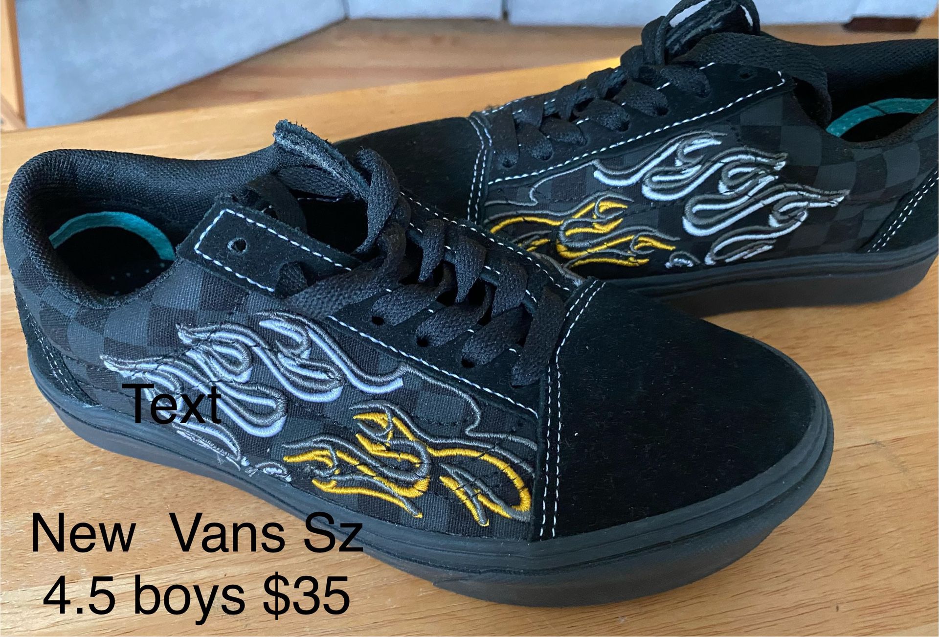 New Vans! Sneakers sz. 4.5