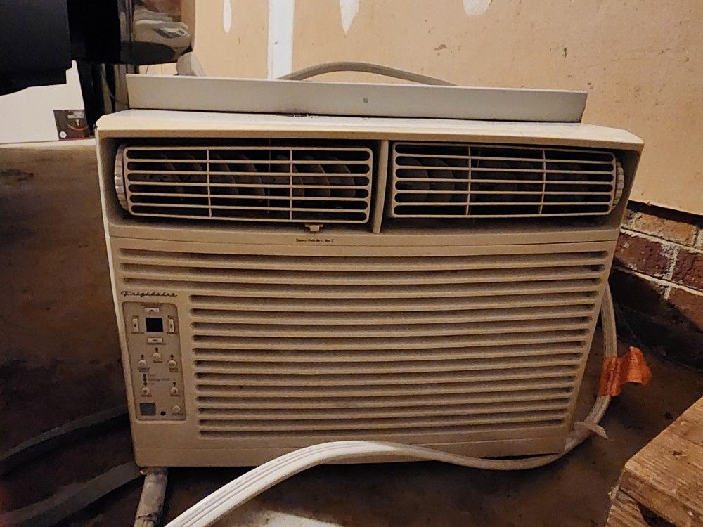 Portable AC - Window Unit