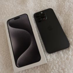 Unlocked Apple iPhone 15 Pro Max 256gb Like New 