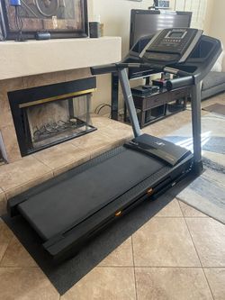 Treadmill - Excellent Condition