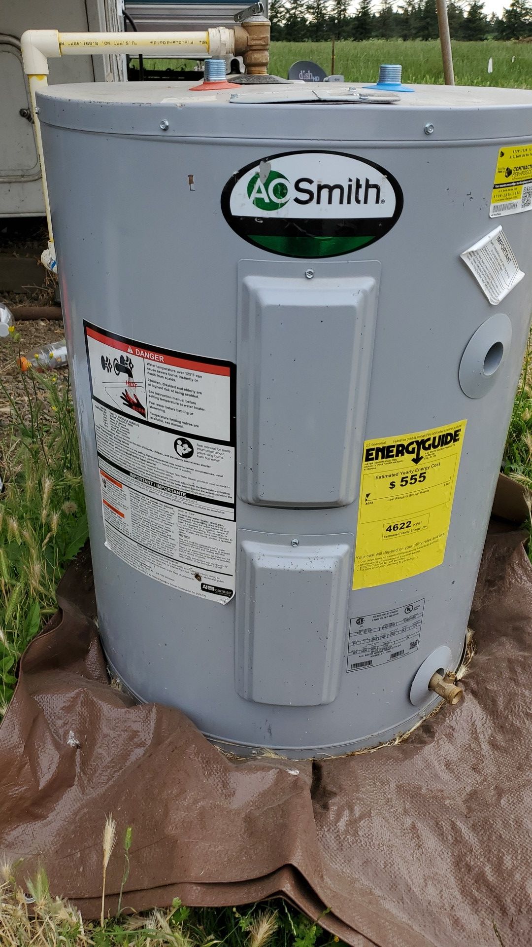 Water heater (28 gallon)