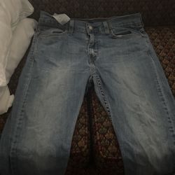 Levi Jeans Skinny 32 W 30 L