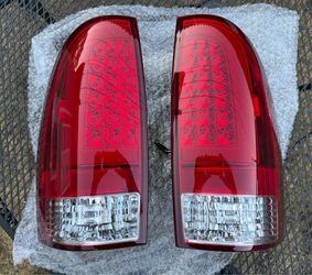 05-15 Toyota Tacoma Red LED Bar Tail Lights