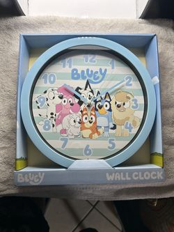 Bluey Wall Clock With Friends