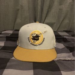 Fitted Hat 7 1/8 