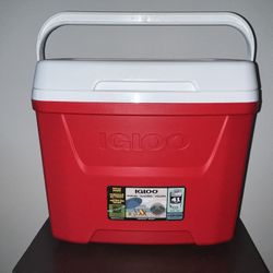 Igloo Ice Chest Cooler, Red