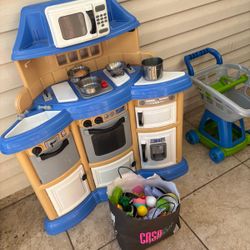 Little Play Kitchen With Play Food And Accesories 