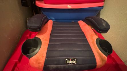 Chicco GoFit Backless Booster Car Seat
