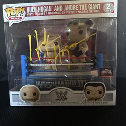 Hulk Hogan Signed WWE Funko Pop 