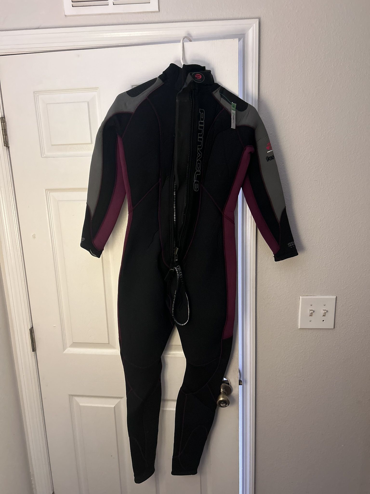Pinnacle Venture 3mm Wetsuit Female Black Small
