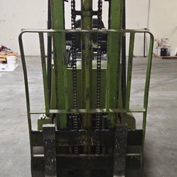 Clark forklift 