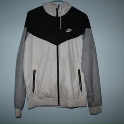 Nike Windbreaker Size Médium