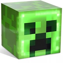 Minecraft Green Creeper Mini Fridge 6.7L with Light (Fits 9 Cans) 10.4 x 10 x 10