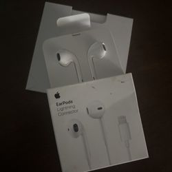 iPhone Ear Phones New In Box 