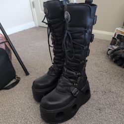 New Rock, Platforms Boots