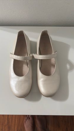 Pearl White Mary Jane Flats size 38 European