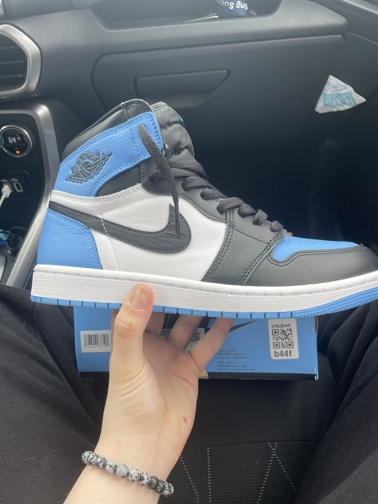 Jordan 1 unc toe box 