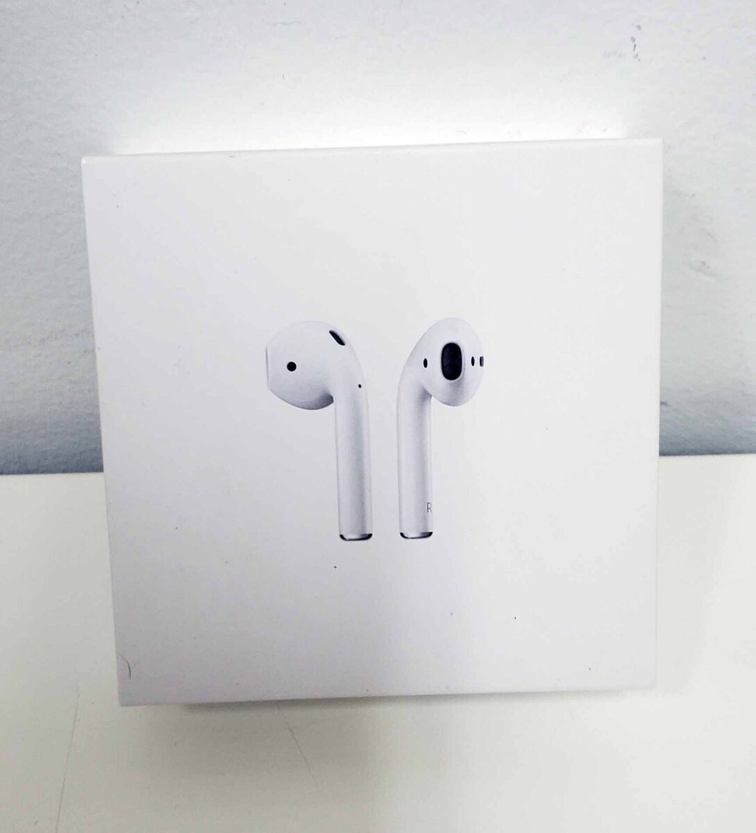 (GREAT CONDITION) Apple AirPods