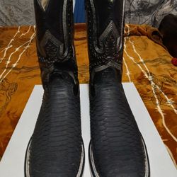 Python Boots 