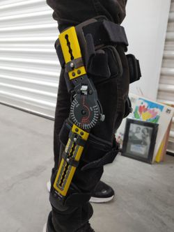 Leg brace