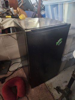 Hisense Black Mini Fridge