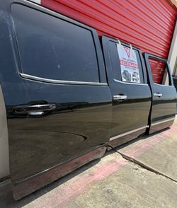 2014 2016 2019 GMC Sierra Denali Chevy Silverado crew cab 1500 rear side doors passenger side