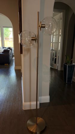 Floor lamp
