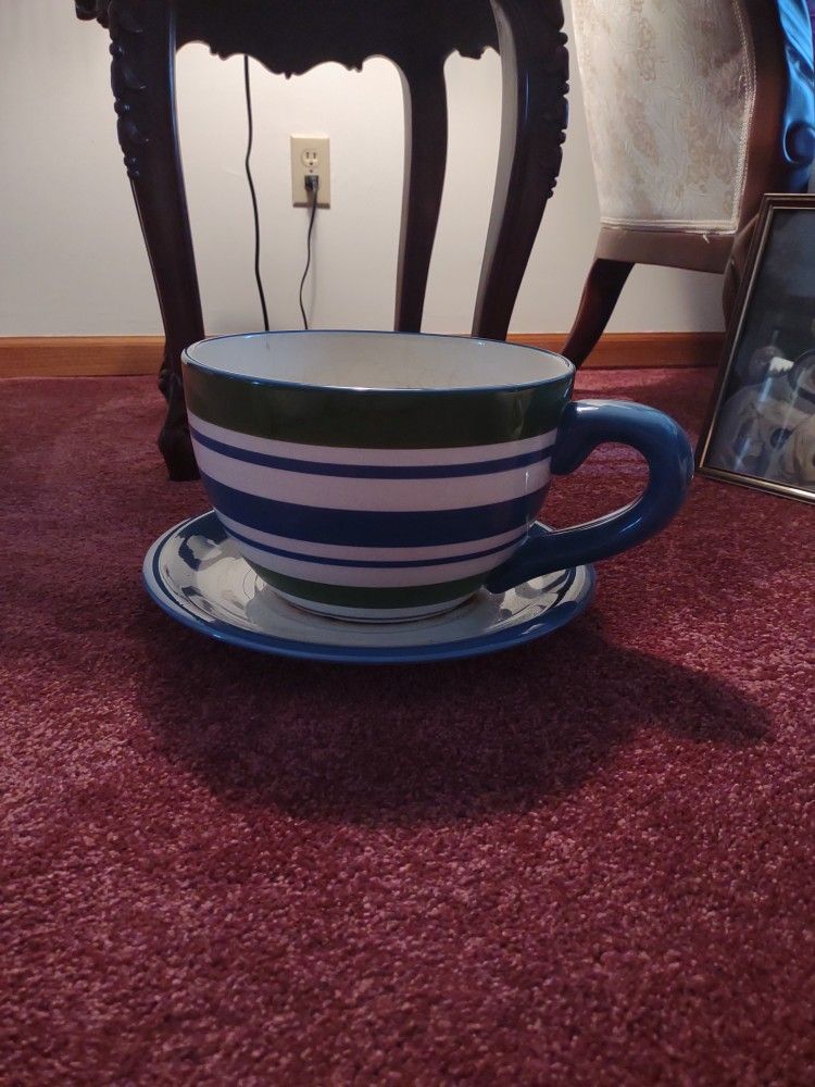Large Tea Cup
