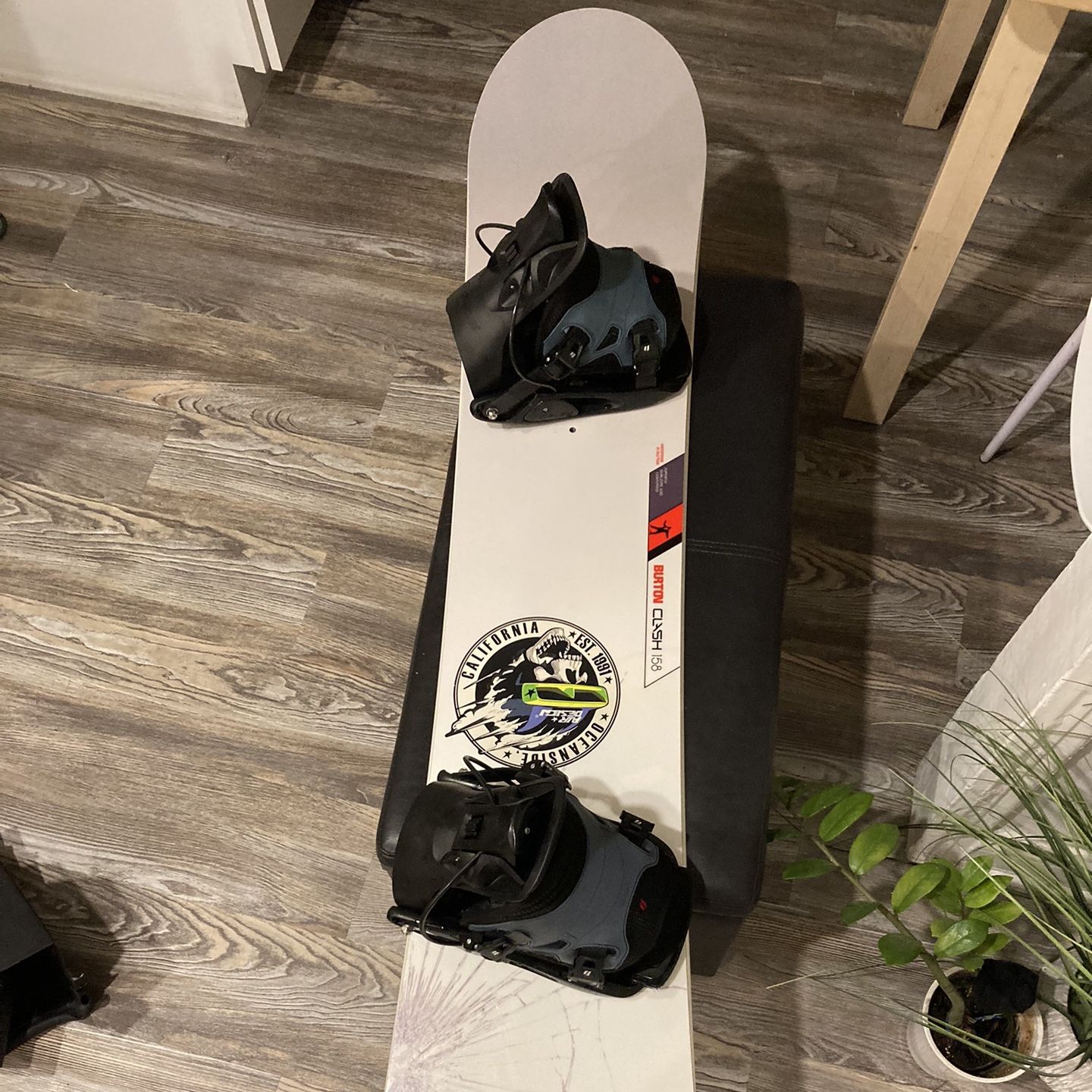 超美品 BURTON CLASH 158 FLOW バイン付 スノーボードセット Burton Clash Snowboard 158 for Sale in Pasadena, CA - OfferUp