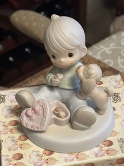 Precious Moments With box