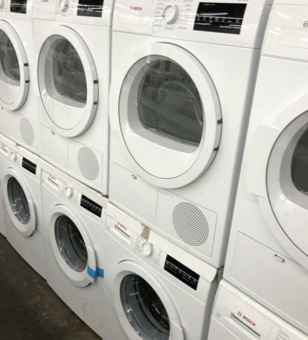 CLEARANCE! New Bosch 300 series washer and dryer VENTLESS Small Co for Sale in San Jose, CA